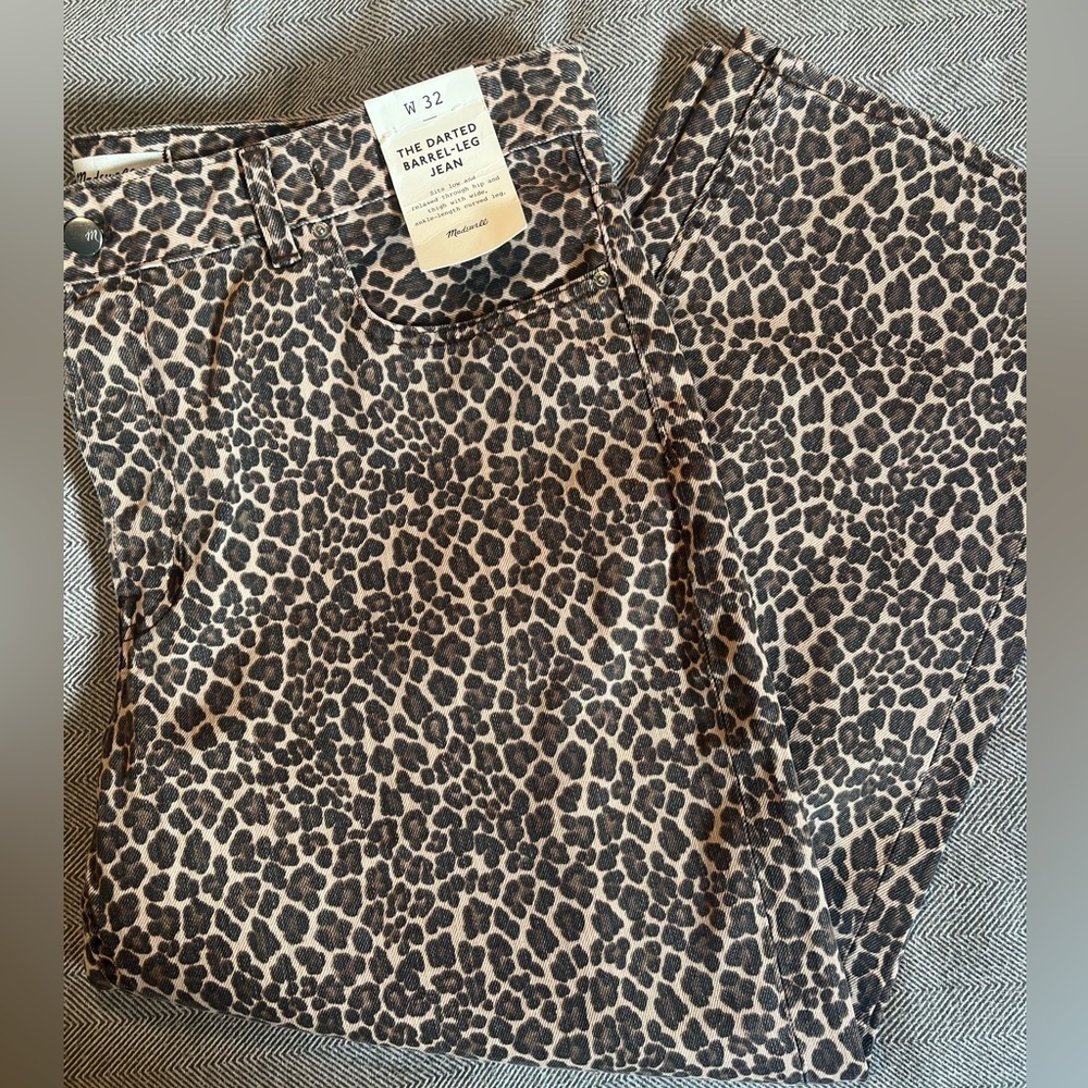 NWT Madewell Darted Barrel Leg Jean Leopard Print Size 32